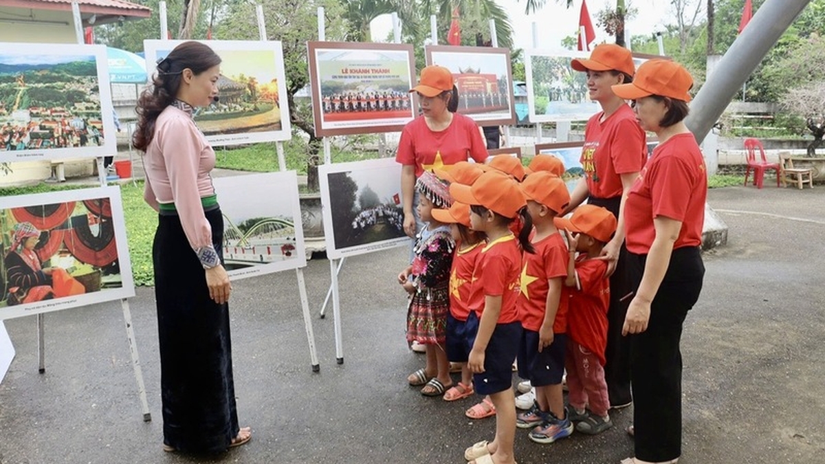 Triển lãm ảnh Chiến thắng Điện Biên Phủ