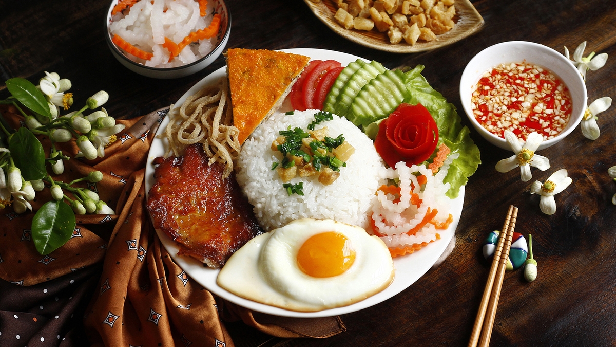 Bun cha and com tam suon are among the top pork dishes in Asia.