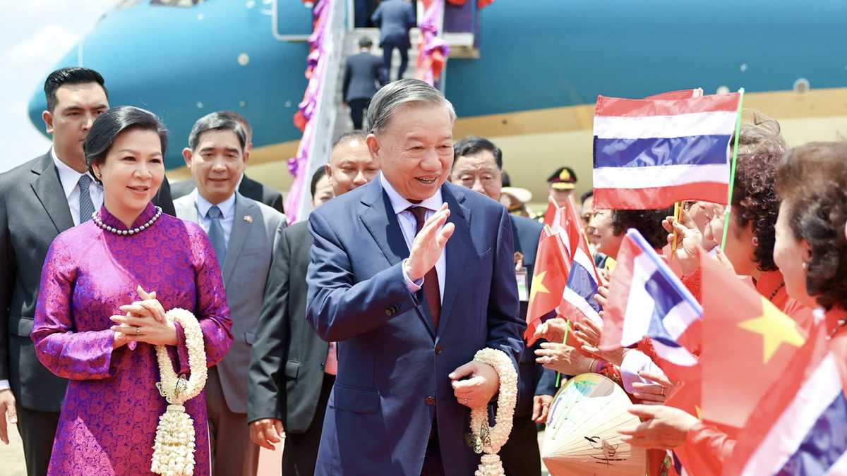 [ภาพ] เลขาธิการและประธานโต แลม และภรรยา เริ่มต้นการเยือนประเทศไทยอย่างเป็นทางการ