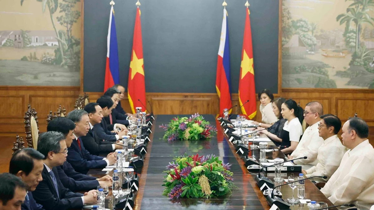 [Foto] El secretario general y presidente To Lam y el presidente de Filipinas mantienen conversaciones.