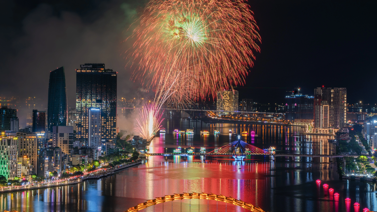 DIFF 2026: El equipo francés de fuegos artificiales trae un "gran espectáculo de luces" a las orillas del río Han.