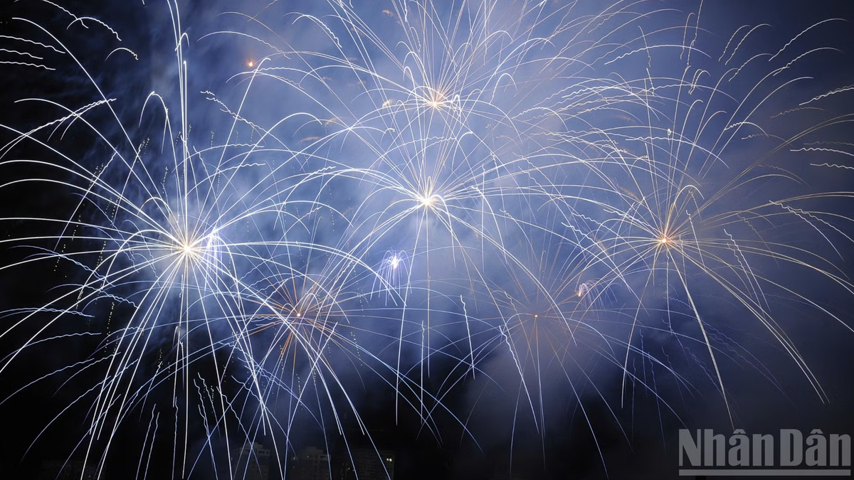 Een visueel spektakel op de laatste avond van de kwalificatieronde van het Da Nang International Fireworks Festival 2026.