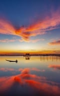 Ngắm Đầm Chuồn đỏ rực lúc bình mình
