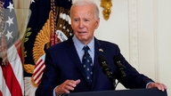 Den amerikanske præsident godkender over en halv milliard dollars i bistand til Taiwan.