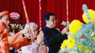 The anniversary of the founding of Vietnamese theater was filled with heartwarming sharing between teachers and students of a leading university in the South.
