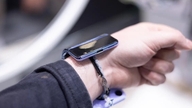 Η Samsung παρουσιάζει φορετό τηλέφωνο και έξυπνο δαχτυλίδι.