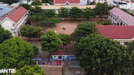 เหตุการณ์กลิ่นประหลาดทำให้ครูเป็นลม: โรงเรียนสองแห่งต้องปิดทำการสอนนักเรียน