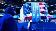 De Amerikaanse Democratische Partij plant grote stappen na haar verpletterende nederlaag bij de verkiezingen van 2024, waarmee een nieuwe toekomst wordt ingeluid.