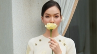 Ao dai modern adalah lambang kemudaan, kemodernan, dan kebebasan.
