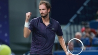 Medvedev besejrer De Minaur og går videre til semifinalen i Shanghai Masters.