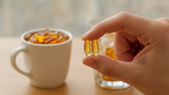 Ngày mới với tin tức sức khỏe: Công dụng ít ai ngờ của dầu cá omega-3