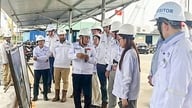Kendisi Vietnam'daki temiz enerji projelerine olan ilgisini sürdürüyor.