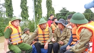 Da Nang secara proaktif melaksanakan prinsip "4 di tempat kejadian" untuk bertindak balas terhadap banjir dan hujan lebat.