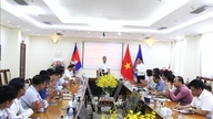Gli intellettuali vietnamiti in Cambogia abbracciano con entusiasmo la filosofia del "mettere le persone al primo posto".