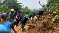 Quang Tri: 433 husstande isoleret på grund af kraftig regn og oversvømmelser.