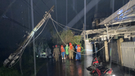 Điện lực miền Trung nói sẽ cấp lại điện cho dân vùng bão trong 3 ngày