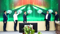Petrovietnam/Vietsovpetro weiht die Bohrinselplattform BK-24 ein.