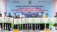 Pembangunan 8 rumah amal dimulai di komune Phu Binh.