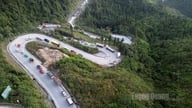 Vất vả tắc đường dịp cuối tuần ở dốc Cổng trời Quản Bạ