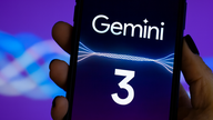 Google запускает Gemini 3, интегрируя его непосредственно в Google Поиск.