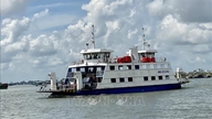 An Giang : Les liaisons par ferry maritime sont temporairement suspendues en raison des mauvaises conditions météorologiques.