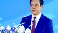 選挙結果を承認し、ゲアン省人民委員会の委員長を解任する。