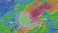 Le typhon n° 15 se trouve en mer de Chine méridionale, avec de fortes vagues dans de nombreuses zones.