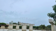लगातार हो रही बारिश के कारण कई परियोजनाओं के निर्माण में दिक्कतें आ रही हैं।