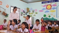 Akar pengetahuan berawal dari guru.