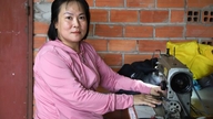 Mari bergandengan tangan membantu perempuan penyandang disabilitas mengurangi kemiskinan.