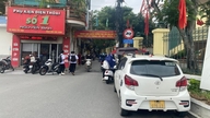 Hai Phong installerer "ingen biler"-skilte på mange gader.