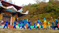 Genoplivning af Xương Lý traditionelle dansetrup.