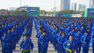 Ho Chi Minh City sætter rekord for det største antal studerende, der deltager i en Vovinam-kampsports- og musikoptræden i Vietnam.