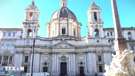 Place de Navona - ikon seni bina Baroque Rom.
