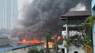 Vasto incendio al birrificio di Hanoi