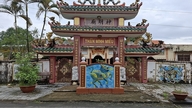 Ancient stories and legends of Ca Mau: The district magistrate, considered the 'most divine being in the land'.