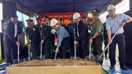 Upacara peluncuran 'Kampanye Quang Trung' di Lam Dong.