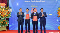 Vietnamin valokuvataiteilijoiden yhdistys juhlii 60-vuotista taivaltaan.