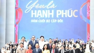 Ochenta parejas participaron en la ceremonia de boda colectiva "Feliz Día de Vietnam".