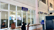 Los extranjeros pueden entrar y salir del país utilizando visados ​​electrónicos a través del puesto fronterizo internacional de Le Thanh.
