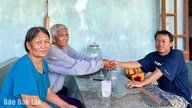 Vượt lũ dữ để cứu người