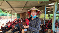 Youth Union officials overcome difficulties and become wealthy from local specialties.