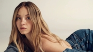 Sydney Sweeney vorbește pentru prima dată despre controversata reclamă la blugii American Eagle.