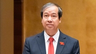 국회는 2026-2027학년도부터 전국적으로 통용될 교과서를 채택하고, 중학교 졸업증명서를 폐지하기로 결정했습니다.