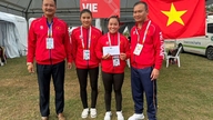 Duo pendayung tersebut membawa pulang medali emas pertama untuk Delegasi Olahraga Vietnam.