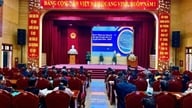 Quang Ha organizza corsi di formazione sulle tecniche di mediazione a livello locale.