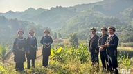 They spoke words of love to each other, Pao Dung
