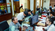 Funcționarii care solicită cetățenilor să prezinte documente suplimentare atunci când datele sunt deja disponibile vor fi trași la răspundere.