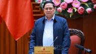 Khe Sanhin kunnassa (Quang Trin maakunnassa) 12 kotitalouden taloja rakennetaan uudelleen ja korjataan hätätilanteessa.