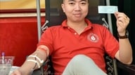 Seorang 'pemimpin' muda yang bersemangat dalam gerakan sukarelawan untuk mempromosikan donor darah.